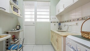 Private kitchen - Apartamento c 2 Quartos no Centro Histórico (Porto Alegre)