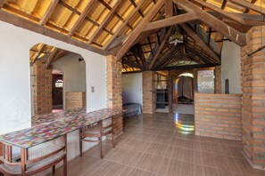 Interior - Casa de Campo Luxuosa c/ Piscina e Churrasqueira (Gravatá)