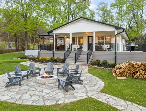 Cottage On The Green - Par-3 Golf Mountain Retreat