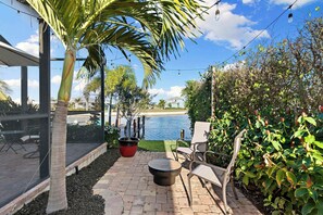 Terrace/patio - Waterfront Marco Is Retreat l Heated Pool & Dock (Marco Island)