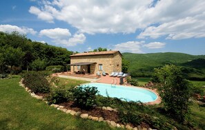 Pool - The Colletalli Barn (Radicondoli)