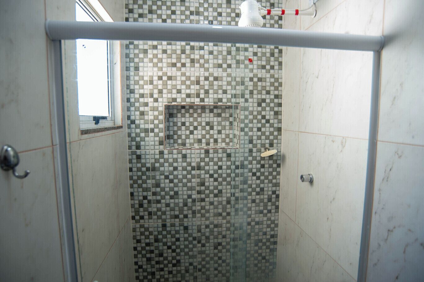 Shower, towels
