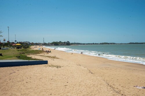 Casa Pet Friendly com Varanda e Churrasqueira