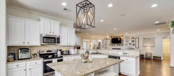 Peaceful 4-bedroom Home for Masters Weekend