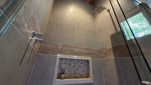 Chalet | Baño | Batas 