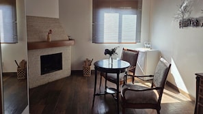 Chalet | Dining - Chalés Renovo Visconde de Mauá (Resende)