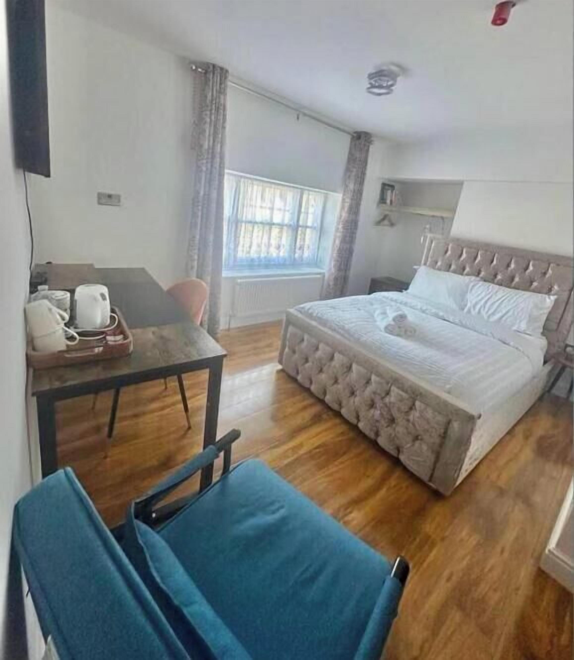 Standard Double Room | Desk, laptop workspace, iron/ironing board, free WiFi