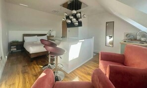 Interior - Silk Hotel (Boston)