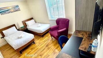 Escrivaninha, espaço de trabalho para notebook