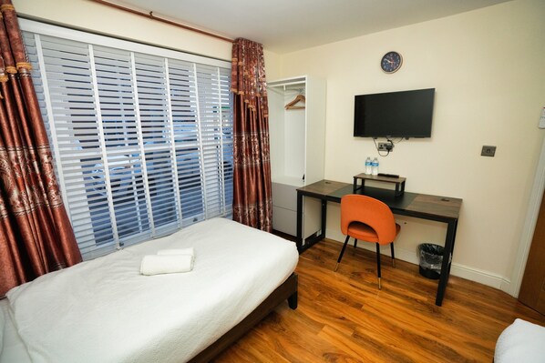 Comfort Twin Room, Patio