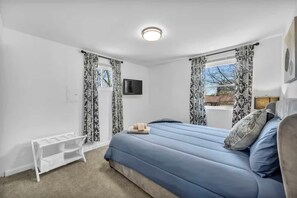 2 slaapkamers, een strijkplank/strijkijzer, reisbedje, wifi