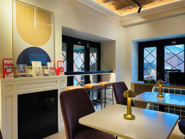 Dining - Pera Standard Rooms (İstanbul)