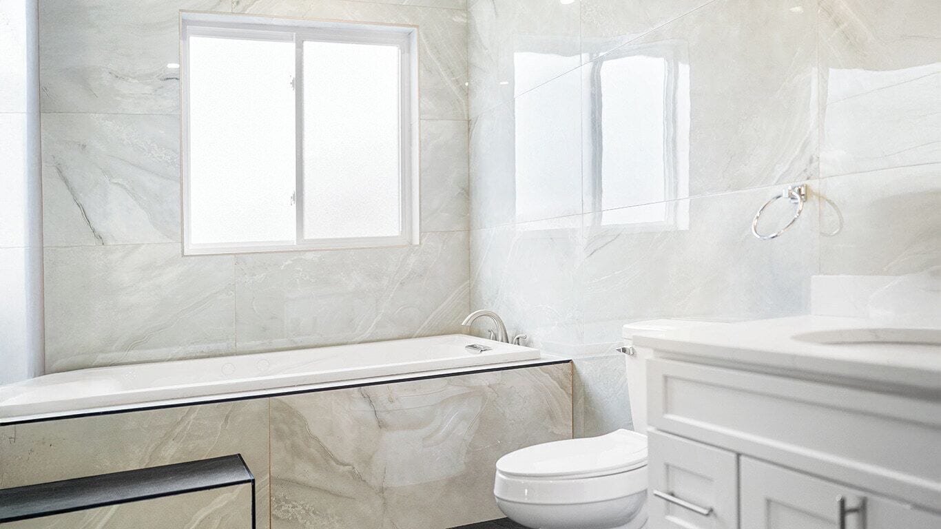 Jetted bath, towels, soap, toilet paper