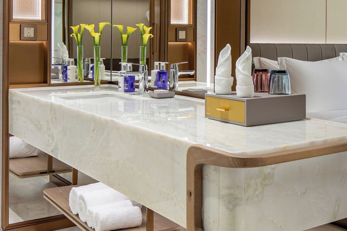 Room amenity