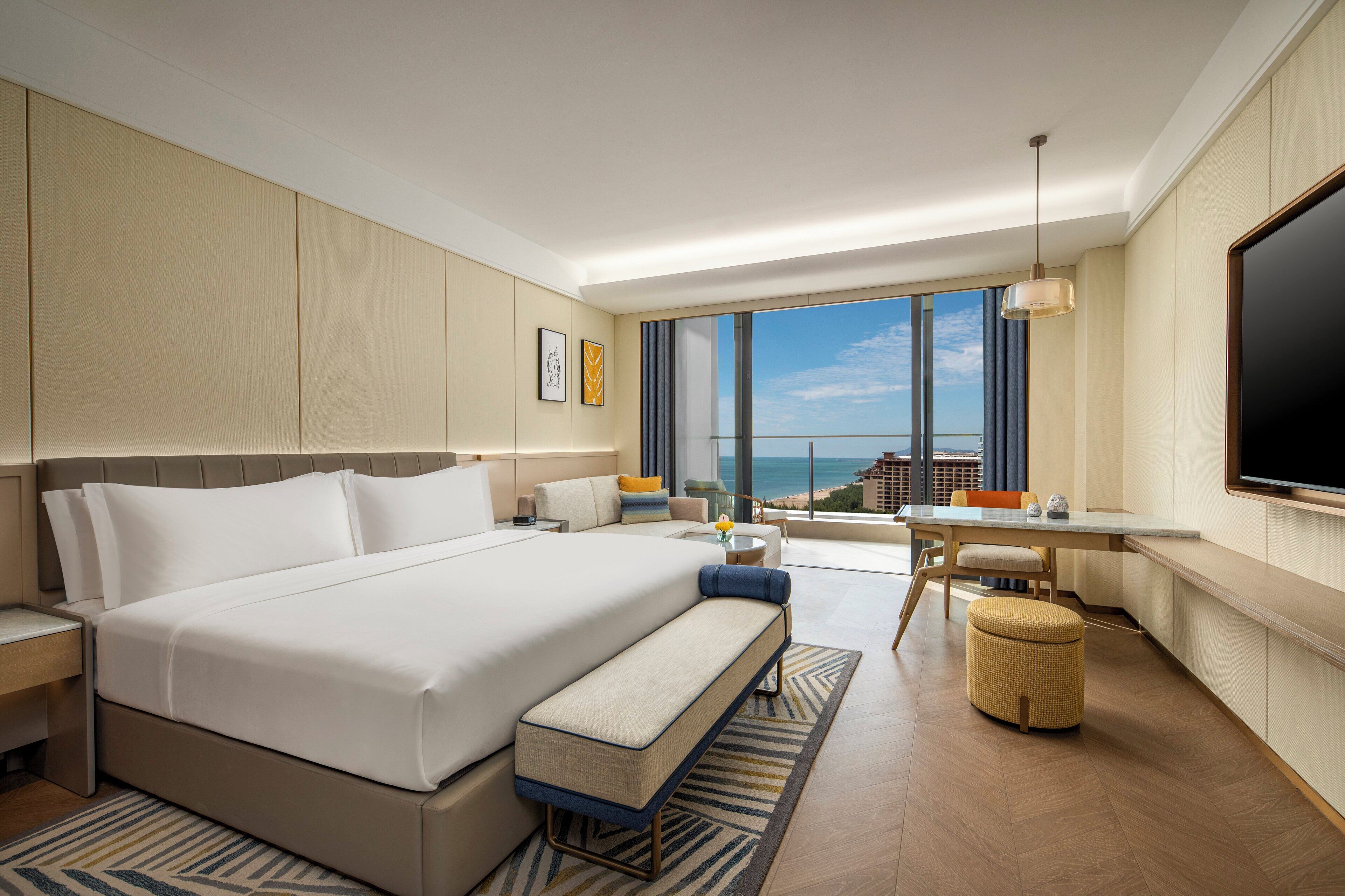 Minibar, caja de seguridad en la habitación y cortinas blackout 