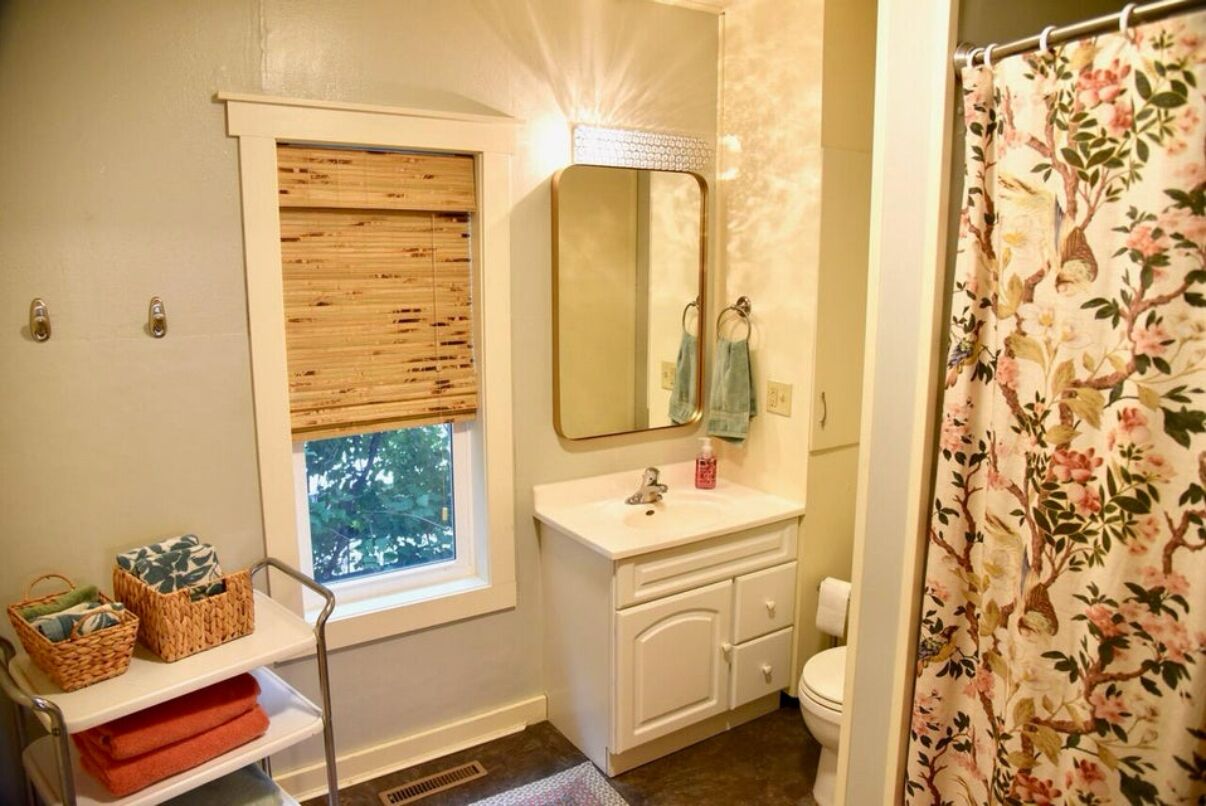 Towels, soap, toilet paper