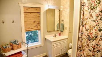 Towels, soap, toilet paper