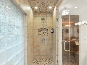 Shower, hair dryer, towels, shampoo - Luxe Mesa Escape w/ Heated Pool, Sauna, Mini Golf & More! (Mesa)