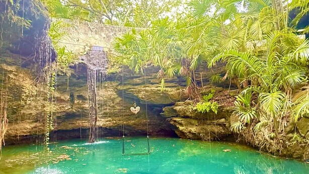 Unclassified image, 1 of 51, button - Deluxe Modern Condo, with Cenote on Site.
24/7 security
5' walk to beach (Playa del Carmen)