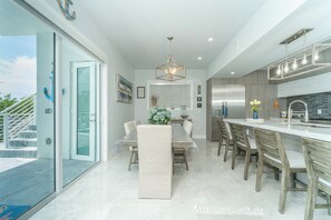 Dining - ISLAND DREAM- Fantastic 5-bedroom house with dockage in peaceful Islamorada. (Islamorada)