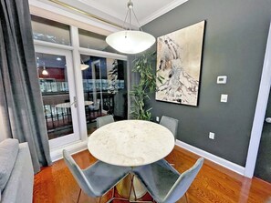 Dining - High Rise 5* | Pool & Gym | Inspiring City Views (Charlotte)