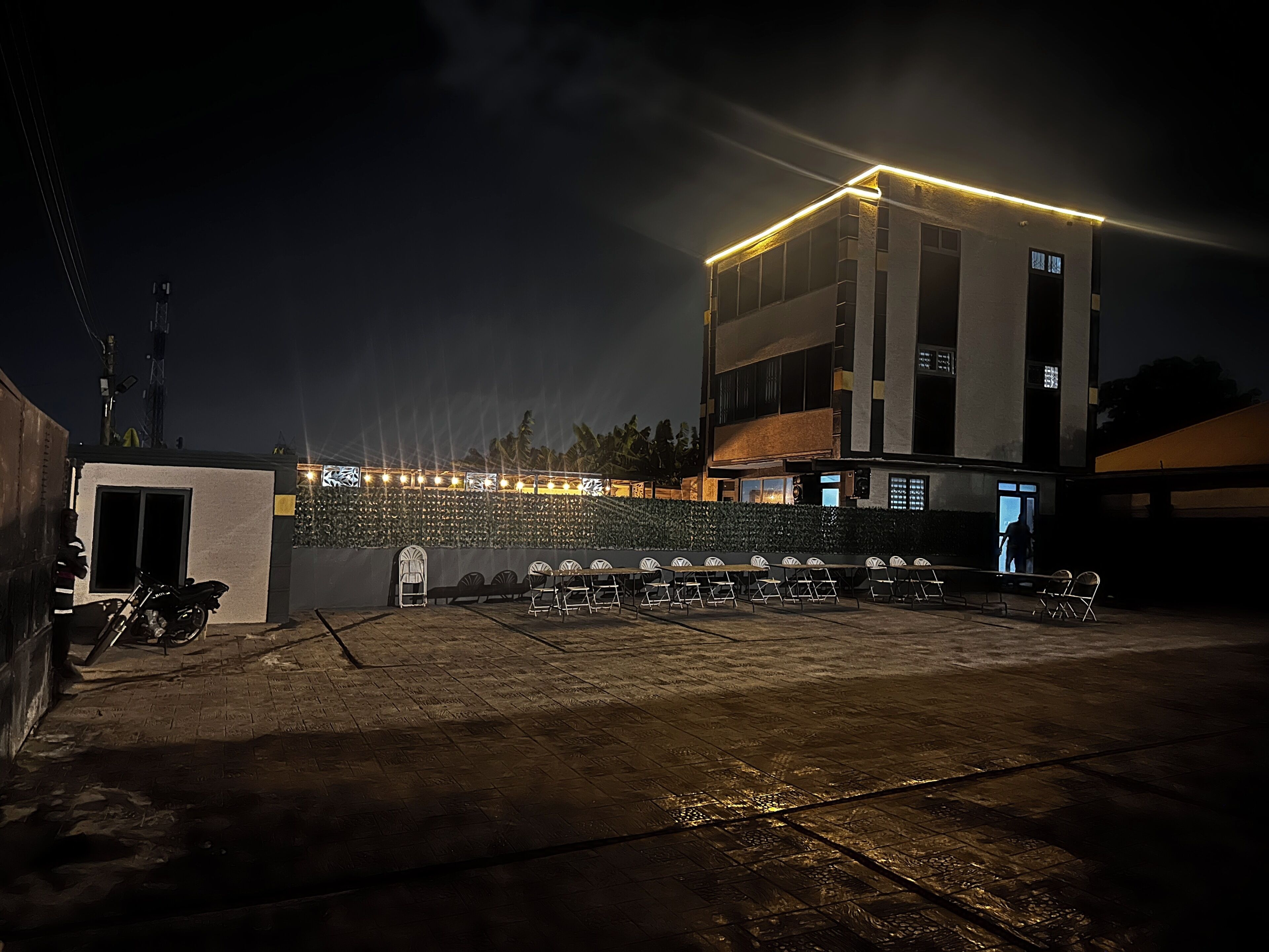 Habitación Deluxe doble de uso individual, balcón, vistas a la piscina | Terraza o patio