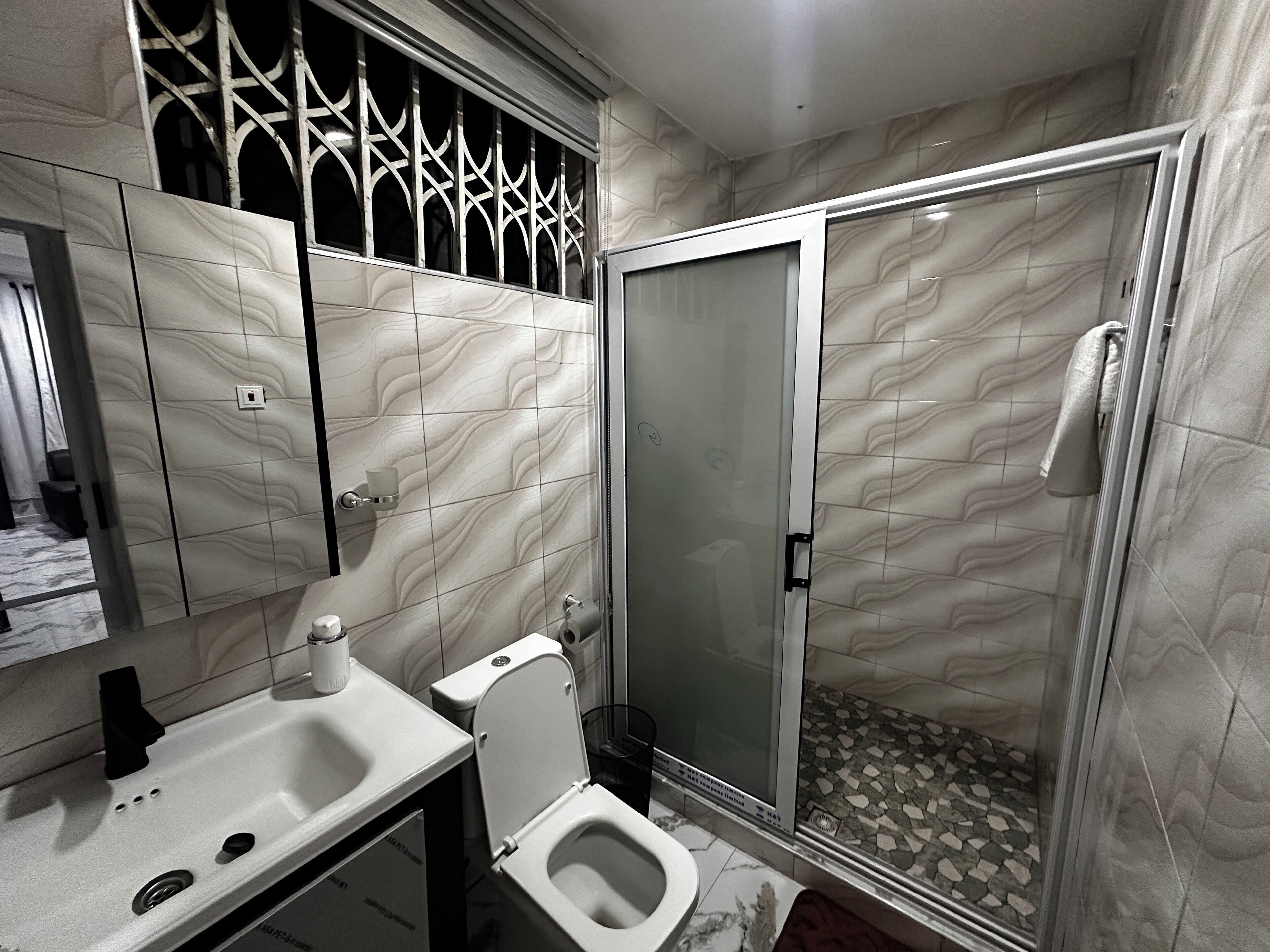 Habitación Deluxe doble de uso individual, balcón, vistas a la piscina | Baño