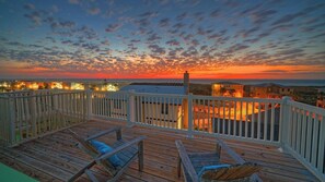 House (5 Bedrooms) | Interior - Oceanview Balcony, Private Apartment & Short Walk to Beach Beachview 54 y Avantstay (Port Aransas)
