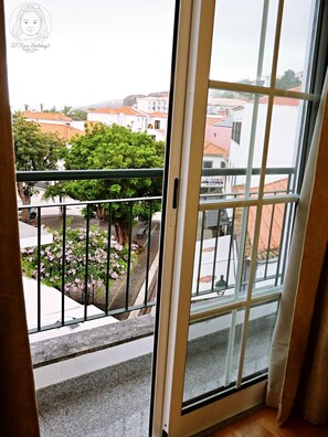 Interior - Dª Xica Holidays, from the sea to the mountains: Golf, beach, swimming pools and aquapark just 5 minutes away. (Santa Cruz)