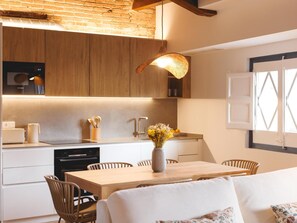 Frigorifero, microonde, forno, lavastoviglie