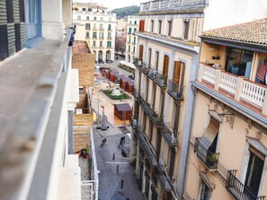 Property grounds - Santa Clara Penthouse 1 - Apartment Girona | Bravissimo (Girona)