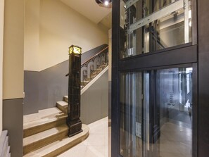 Interior - Santa Clara Penthouse 2 - Holiday Apartment Girona | Bravissimo (Girona)