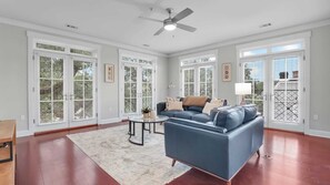 House (1 Bedroom) | Interior - Sleeps 28 4 Suites in Walkable Historic District The Juliette by Avantstay (Savannah)