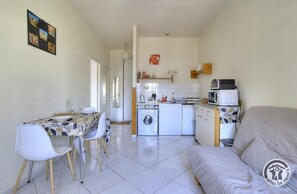 Interior - City Break apartment in the heart of Lyon - Comfort and warm welcome in the immediate vicinity of tra (LYON 3E ARRONDISSEMENT)