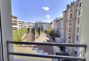 Interior - City Break apartment in the heart of Lyon - Comfort and warm welcome in the immediate vicinity of tra (LYON 3E ARRONDISSEMENT)