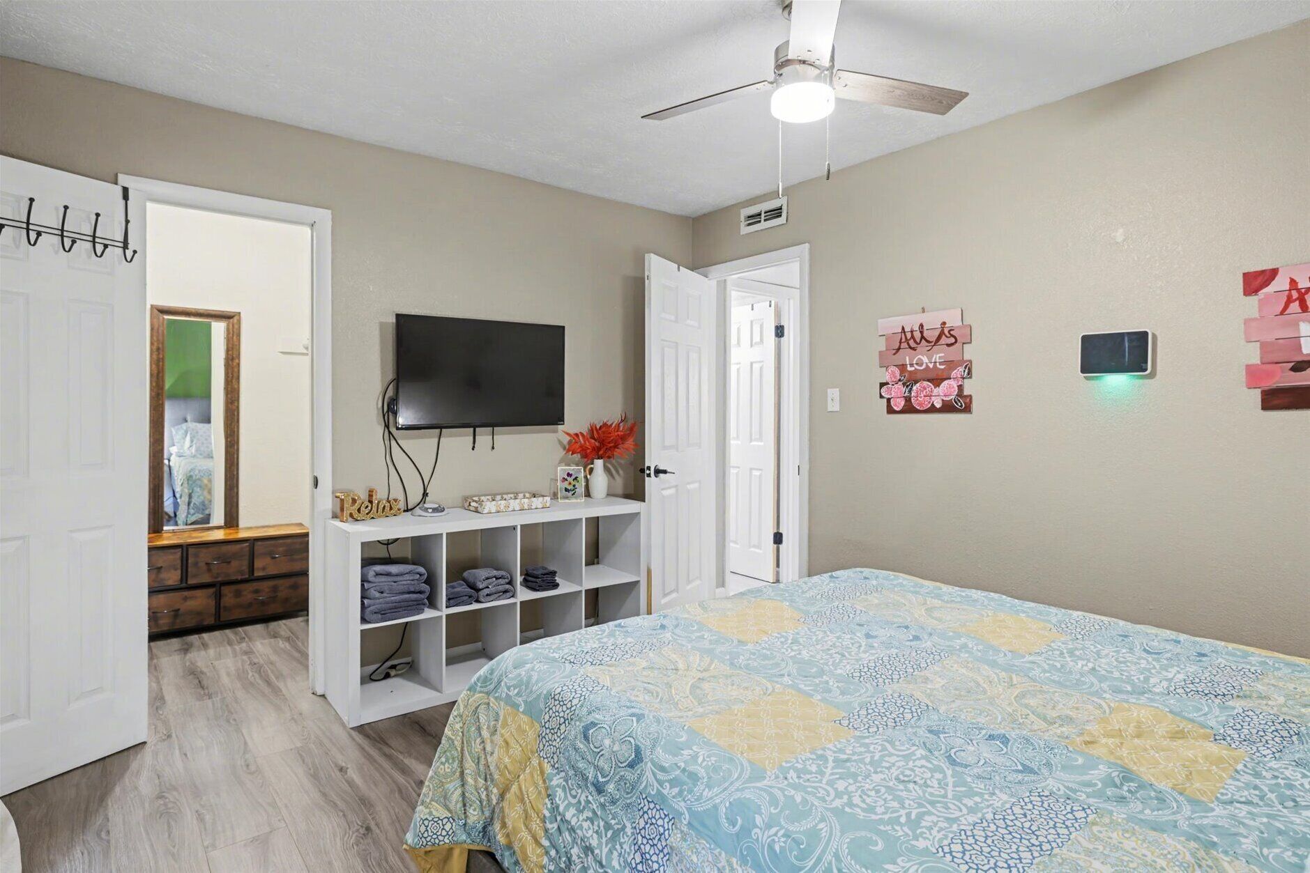 1 soverom, wi-fi (inkludert) og sengetøy