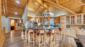 Interior - Truckee Mountain Cabin With Hot Tub + Game Room + Forest Views Gray Wolf Lodge by Avantstay (Truckee)