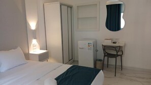 Deluxe Double Room | Free WiFi - Antonio hotel Amman (amman)