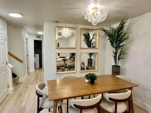 Dining - Luxury Near Disney II: 4-Bedroom, 3-Bathroom Townhouse (Kissimmee)