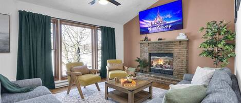 TV, table tennis, stereo, offices