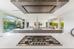 Interior - Beverly Hills Private Modern Escape (Beverly Hills)