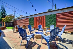 Terrace/patio - Walk to Downtown Lincoln, Shuffleboard, Fire Pit, Chef’s Kitchen (Lincoln)