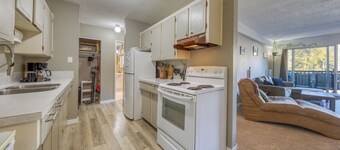 Panoramic Mountain Views, Sauna, Pet Paradise