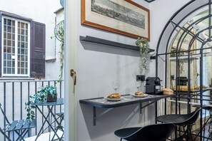 Dining - iFlat | New Cozy Campo de' Fiori Flat (Rome)
