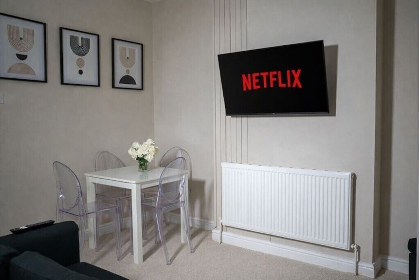 Modern 2-bedroom Stay For Families & Professionals Near Birmingham City Centre - Birmingham