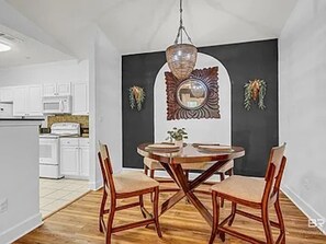 Dining - Park Avenue 813 - Heart of Foley (Foley)