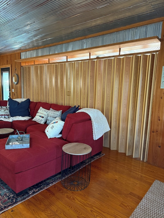 Lake Cabin Near Crater Of Diamonds - Arkansas