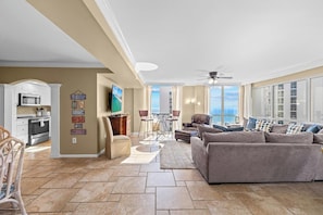 TV - Shoreline Towers · Beachfront Condo | Pool, Sauna, Tennis & Gym (Destin)