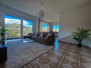 Living area - Alassio Sea view apartment with terrace (Alassio)