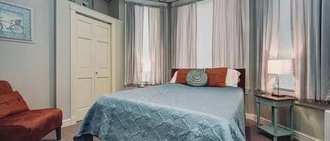 Bügeleisen/Bügelbrett, WLAN, Bettwäsche